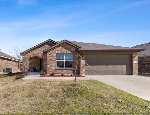 9116 Leveret Ln, Fort Worth, TX 76131