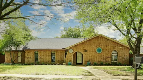 6662 Hunters Ridge Dr, Dallas, TX 75248