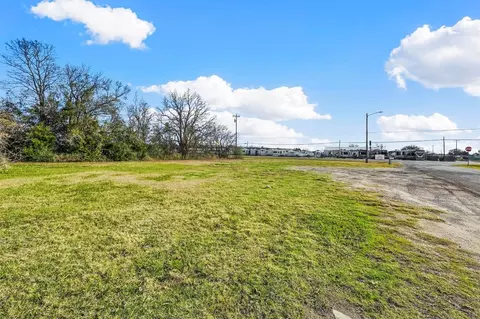 112 Kirk Ln, West Tawakoni, TX 75474