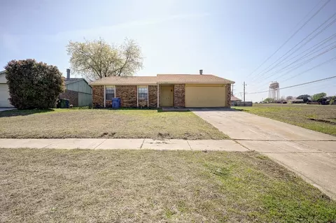 5301 Ragan Dr, The Colony, TX 75056