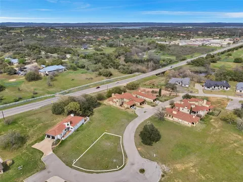 100 Alamo Ct, Horseshoe Bay, TX 78657