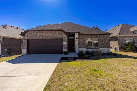 7832 Cottonwood Dr, Greenville, TX 75402