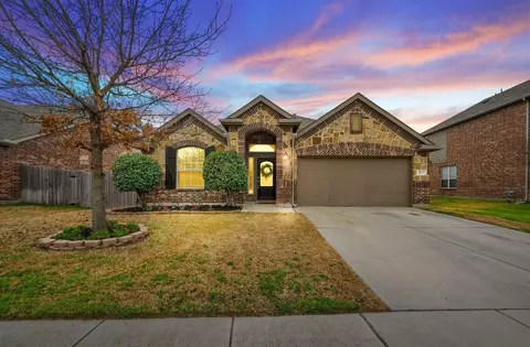 817 Salida Rd, Haslet, TX 76052