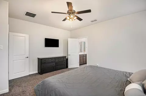 1217 Dublin Dr, Cleburne, TX 76033 photo 10