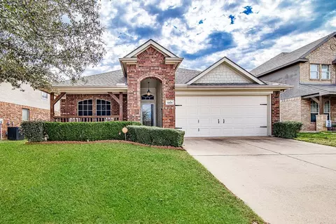 12009 Rowsley Ln, Burleson, TX 76028