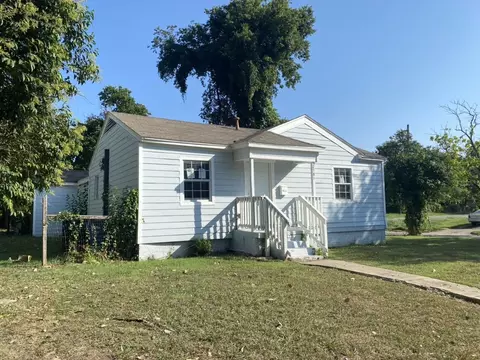 2781 Locust Ave, Dallas, TX 75216
