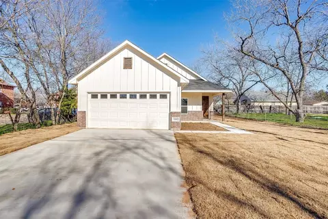 1102 Williams Ave, Cleburne, TX 76033