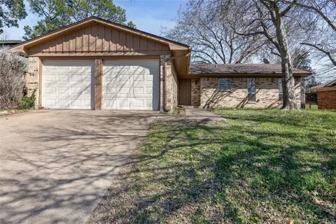 714 S Hyde Park Ave, Denison, TX 75020