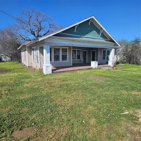 432 S Main St, Springtown, TX 76082