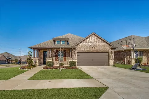14501 Frog Lake Dr, Roanoke, TX 76262