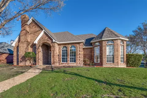 1102 Shawnee Trl, Carrollton, TX 75007
