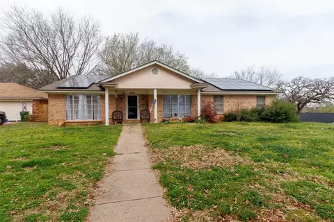 4201 Oakhaven Ct, Arlington, TX 76016