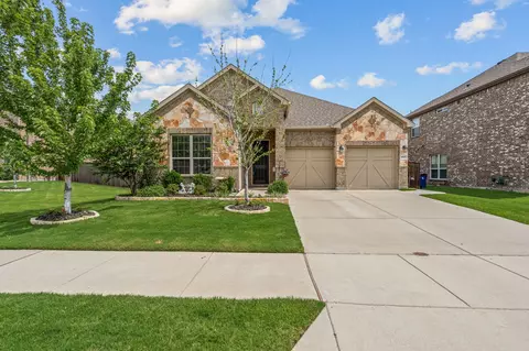 6047 Oakmere Ln, Aubrey, TX 76227