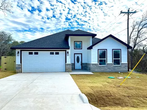 5617 Stonegate Cir, Granbury, TX 76048