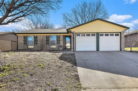 705 Reveille Rd, Fort Worth, TX 76108
