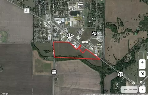 301 S Us Highway 69, Whitewright, TX 75491