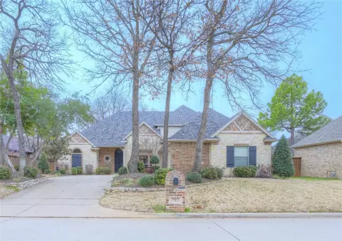 709 Lonesome Dove Trl, Hurst, TX 76054
