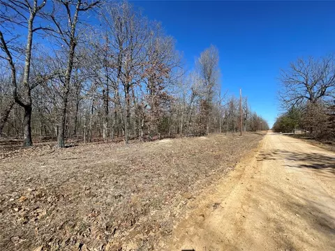 127 Private Rd 45615, Blossom, TX 45615