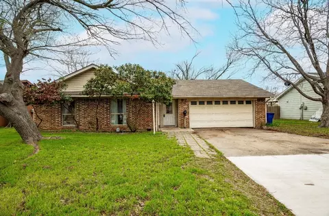 2002 Greenwood Rd, Carrollton, TX 75006