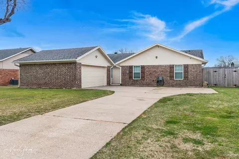 2602 Brown St, Bossier City, LA 71111
