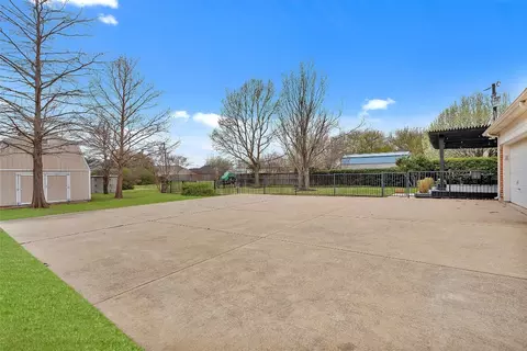 Exterior - 3414 Toler Rd, Rowlett, TX 75089 photo 8 of 12