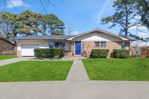 601 E Woodland St, Collinsville, TX 76233