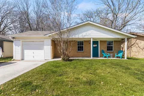 706 Euclid St, Cleburne, TX 76033