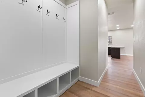 Entry Way - 622 E Chambers St, Cleburne, TX 76031 photo 3 of 3