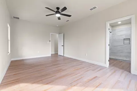 Living - 622 E Chambers St, Cleburne, TX 76031 photo 1 of 2