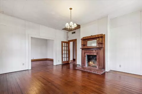 Living - 604 W State St, Terrell, TX 75160 photo 1 of 2