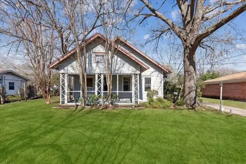 604 W State St, Terrell, TX 75160