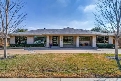 7218 Lakehurst Ave, Dallas, TX 75230