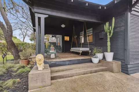 804 Haines Ave, Dallas, TX 75208
