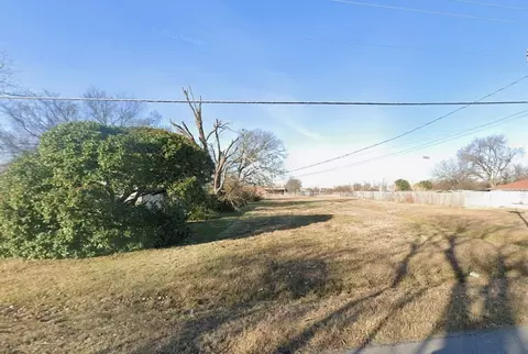 363 Pleasant Dr, Dallas, TX 75217