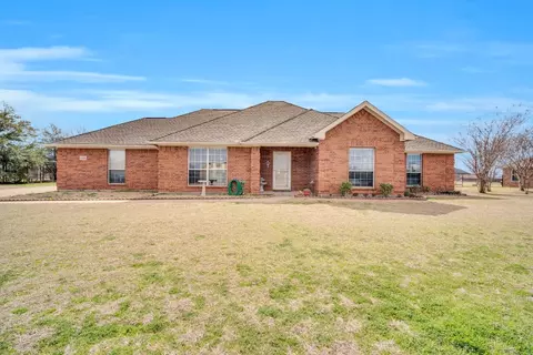 8222 Tamarron Dr, Waxahachie, TX 75167
