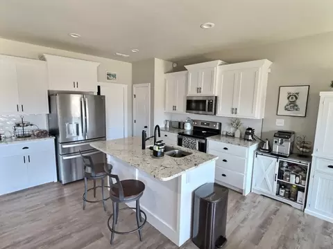 Kitchen - 226 Moon Beam Path, Abilene, TX 79602 photo 1 of 2