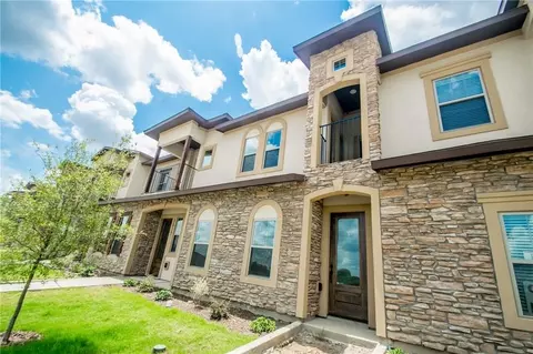 3013 Solana Cir, Denton, TX 76207