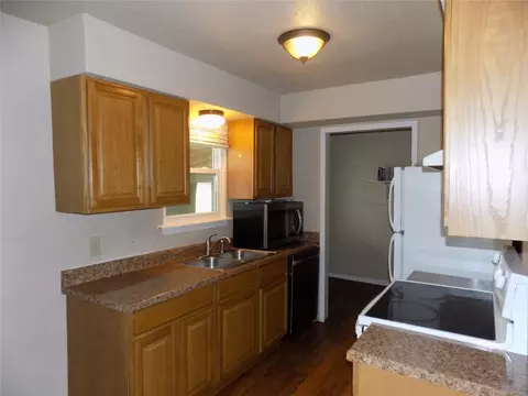 Kitchen - 126 Smith St, Eustace, TX 75124 photo 1 of 2