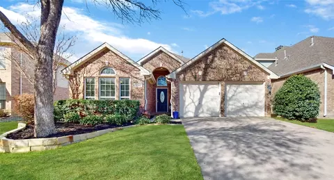 1501 Meadows Ave, Lantana, TX 76226