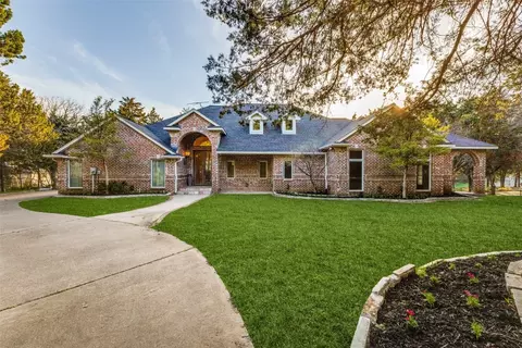 1711 Cedar Cove Cir, Cedar Hill, TX 75104