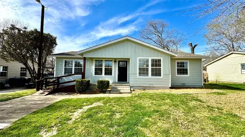111 Charles Ln, Terrell, TX 75160