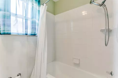 Bath - 200 E Pleasantview Dr, Hurst, TX 76054 photo 1 of 4