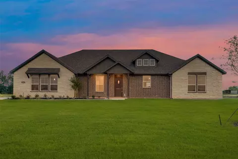 2434 Blackjack Oak Rd, Terrell, TX 75161