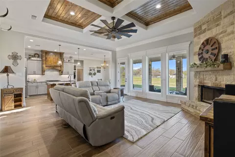 140 Clayton Xing, Springtown, TX 76082