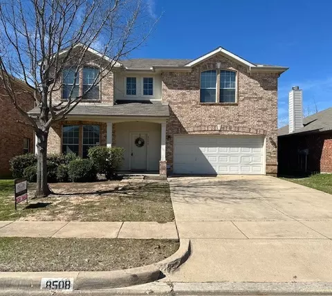8508 Prairie Wind Trl, Fort Worth, TX 76134