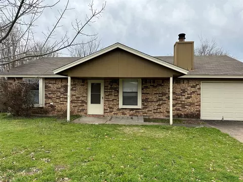 509 Wintercrest Rd, Burleson, TX 76028