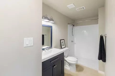 Bath - 1090 Coffey Ln, Celeste, TX 75423 photo 1 of 3