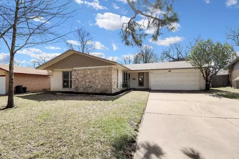 807 N Ector Dr, Euless, TX 76039