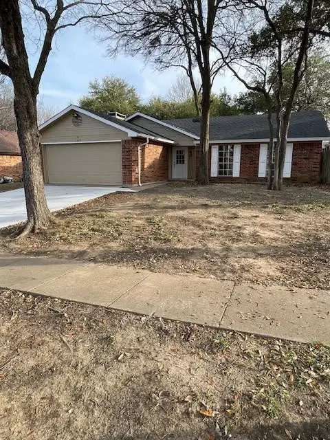 1402 Seely St, Arlington, TX 76018