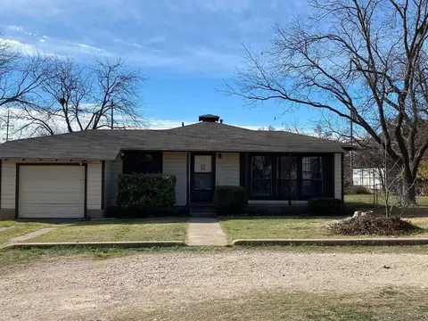 509 Green St, Eden, TX 76837